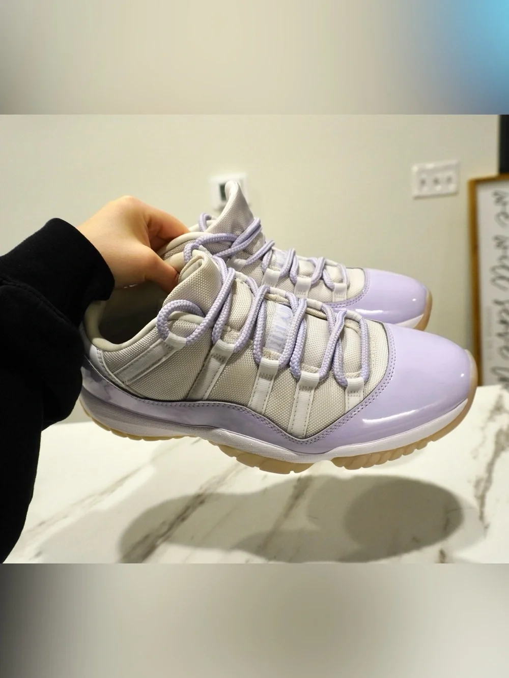 Air Jordan 11 Retro Low 'Pure Violet Mens 11.5